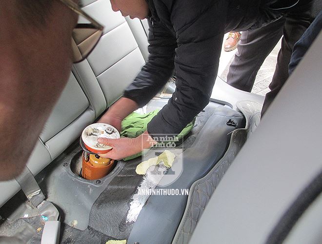 Toàn cảnh cuộc thực nghiệm đổ xăng giữa Petrolimex và lái xe ôtô khiếu nại